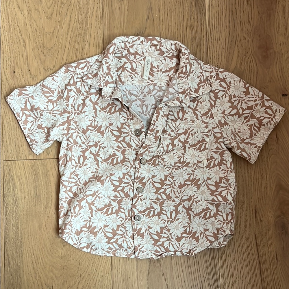Rylee + Cru Cream and Tan Floral Button Down Shirt